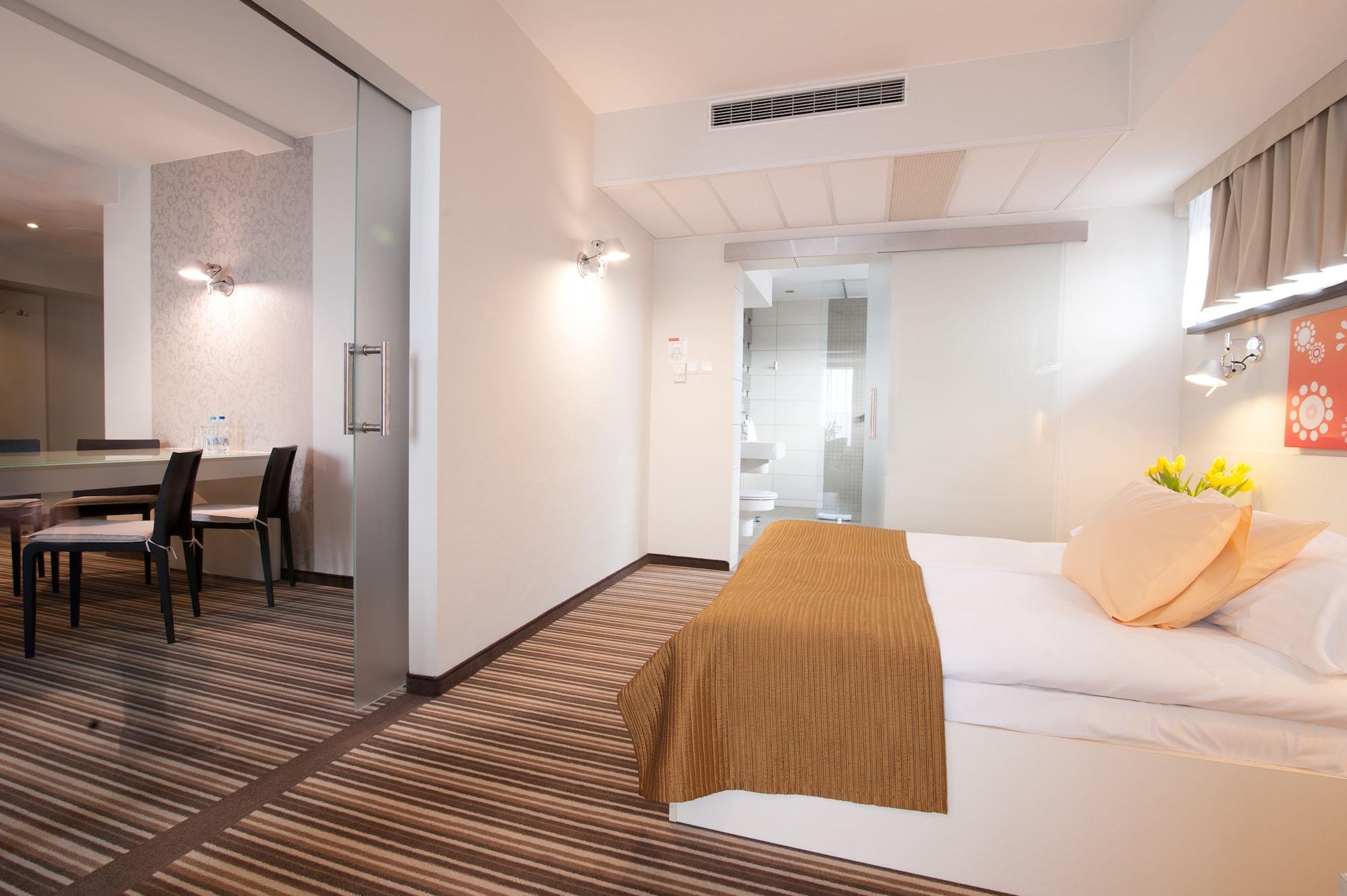 Park Hotel Diament Wroclaw Bagian luar foto
